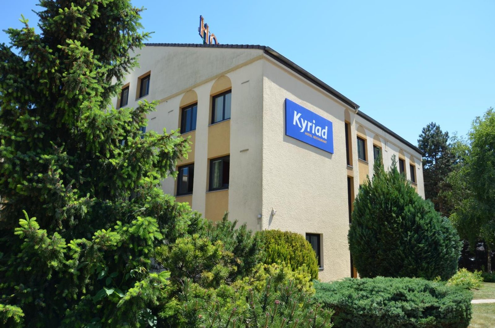 Kyriad Dijon Est Mirande — photo 4